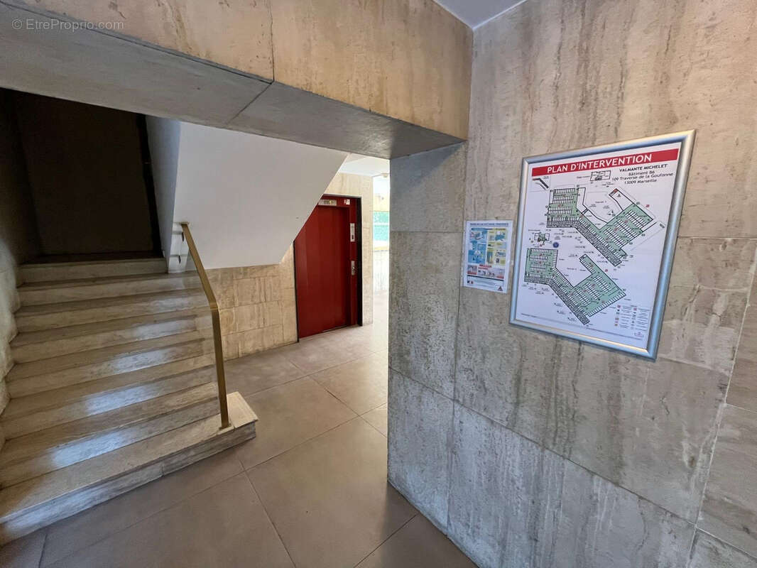 Appartement à MARSEILLE-9E