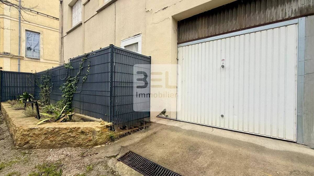 Parking à ORANGE
