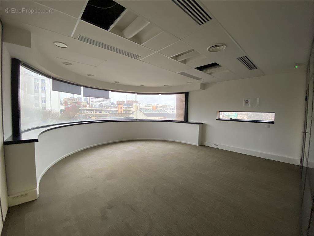 Commerce à IVRY-SUR-SEINE