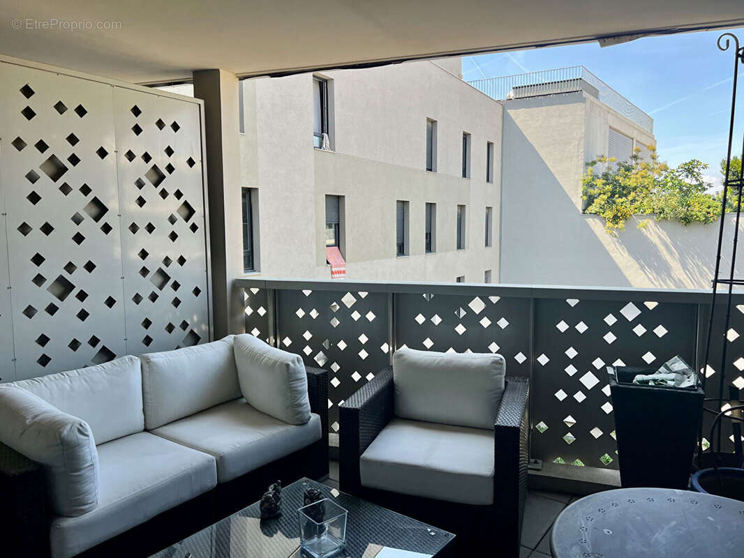 Appartement à MARSEILLE-1E