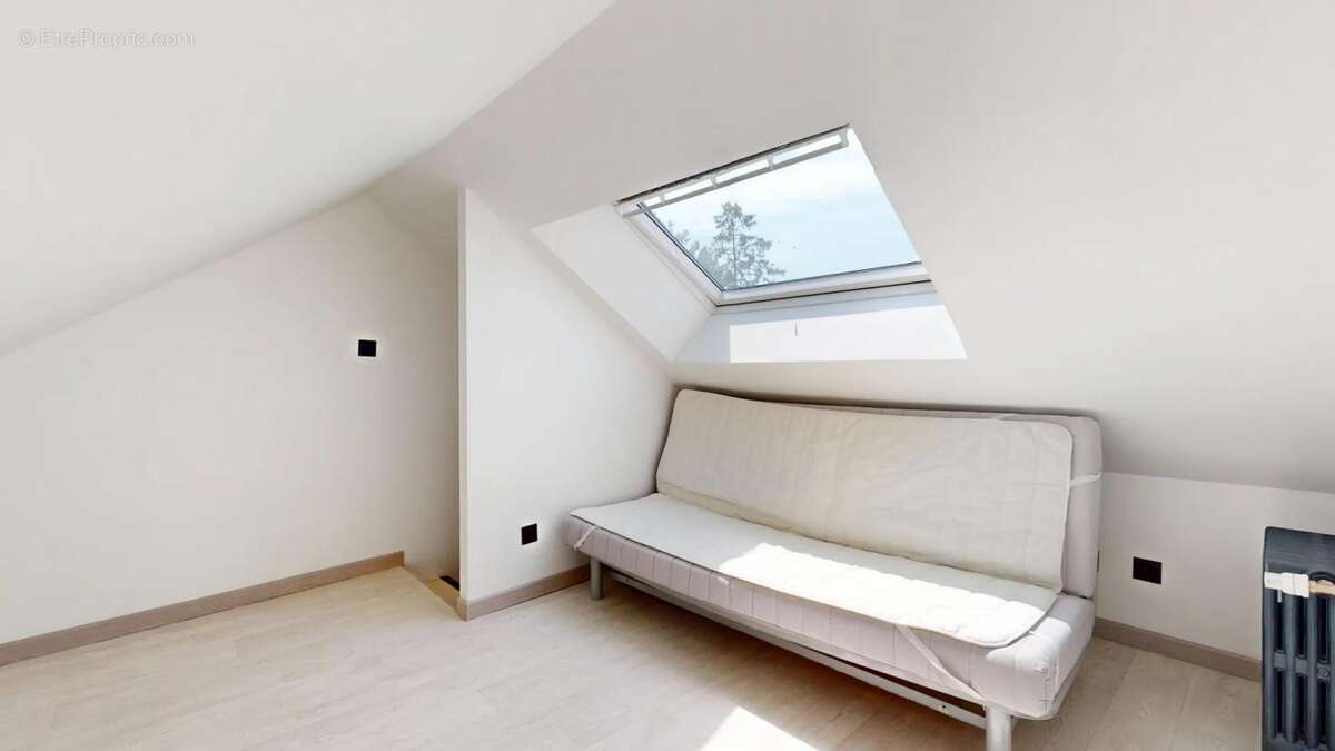 LONGNES 78980 - Maison de de 120 m² - 5 pièces avec 3 chambres et jardin - photo 14