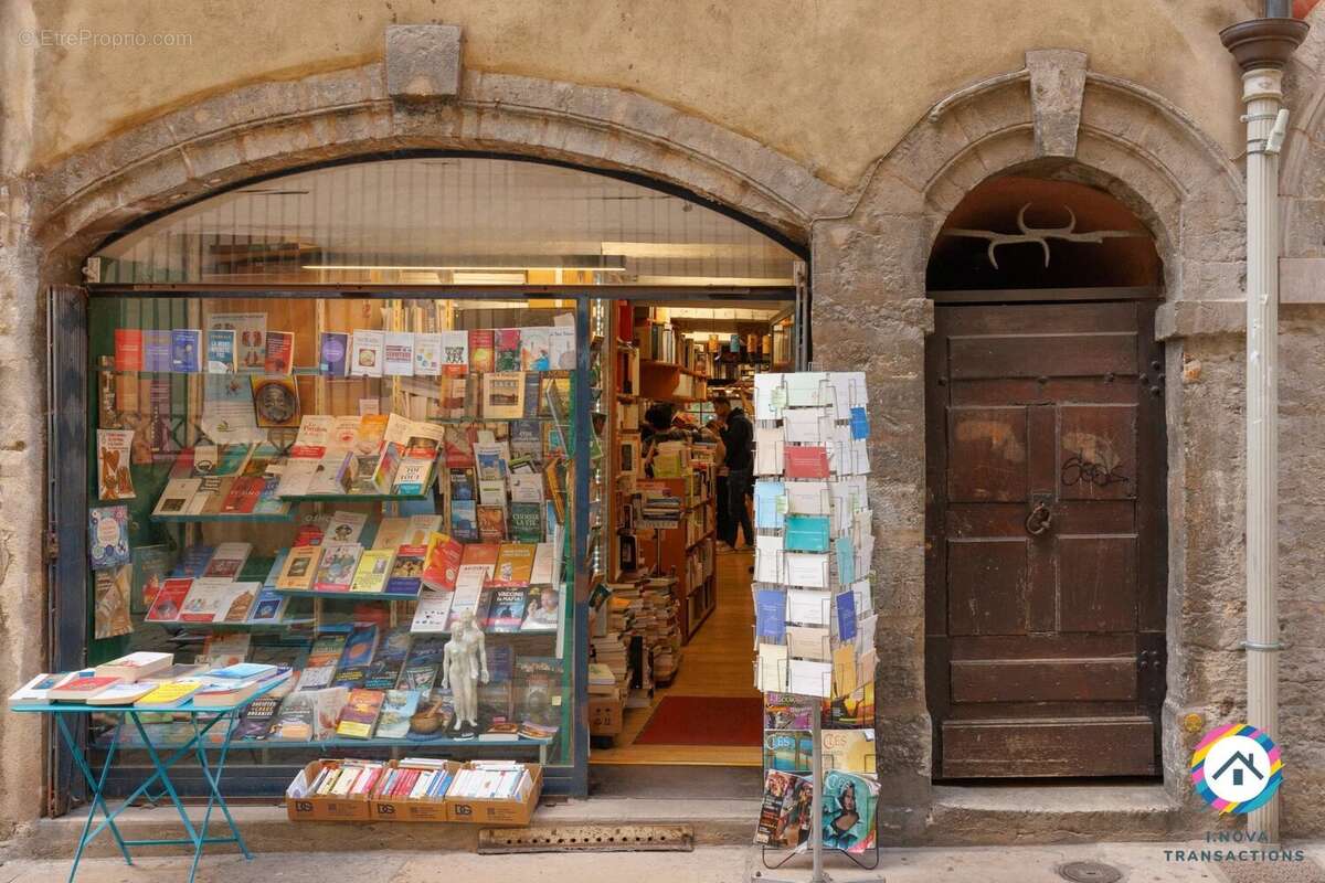 Lyon 5ᵉ – saint-jean  charme canut, volumes et cachet de l'ancien - photo 13