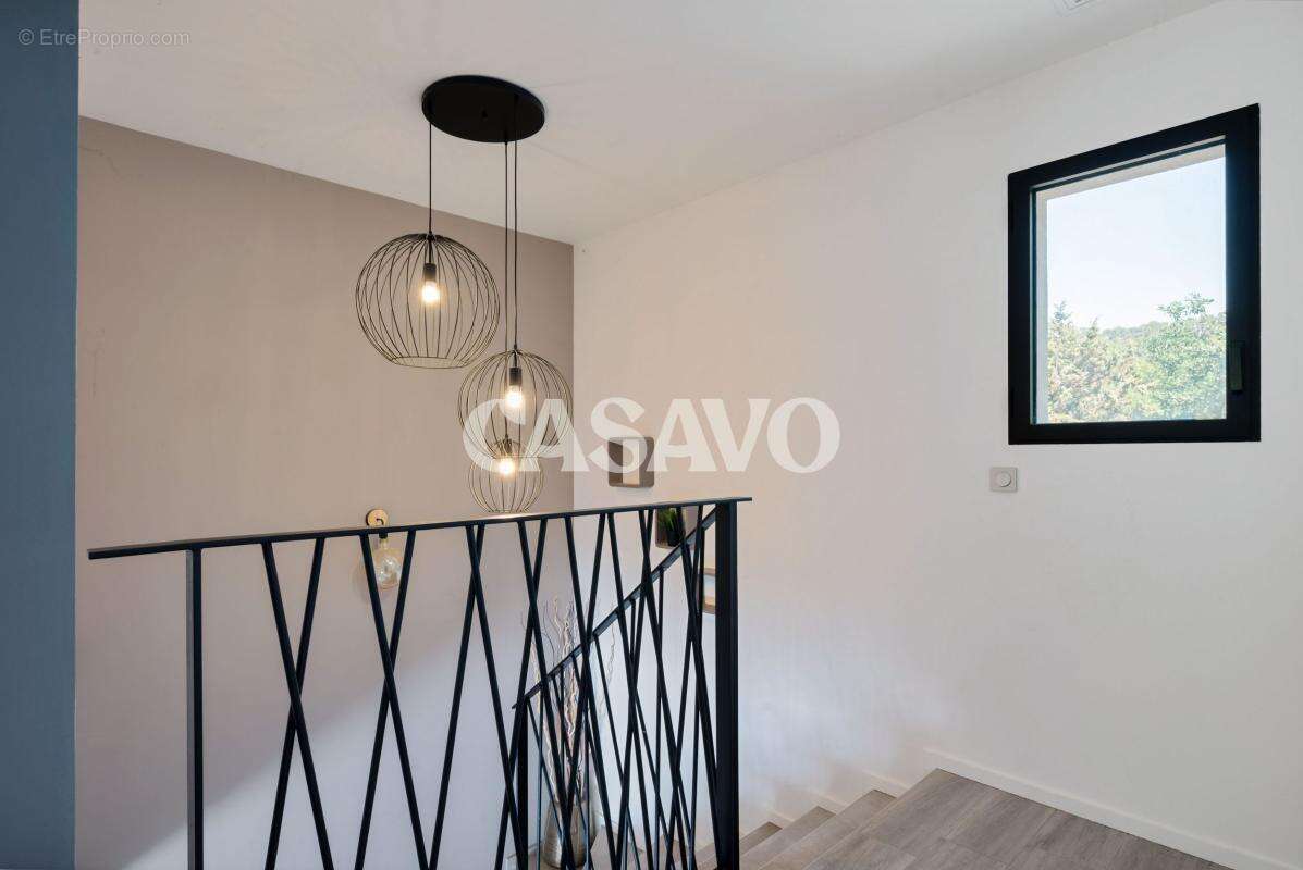 Maison à LE THOLONET