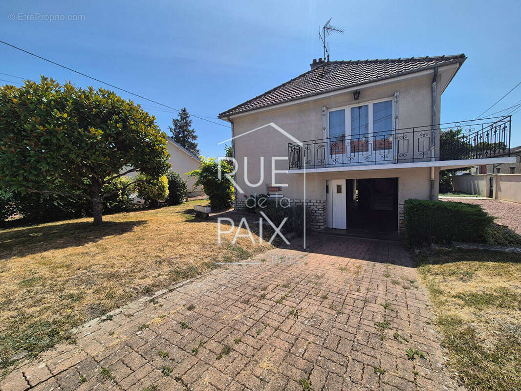 Maison Loudun 4 pièce(s) 84 m2 - photo 14