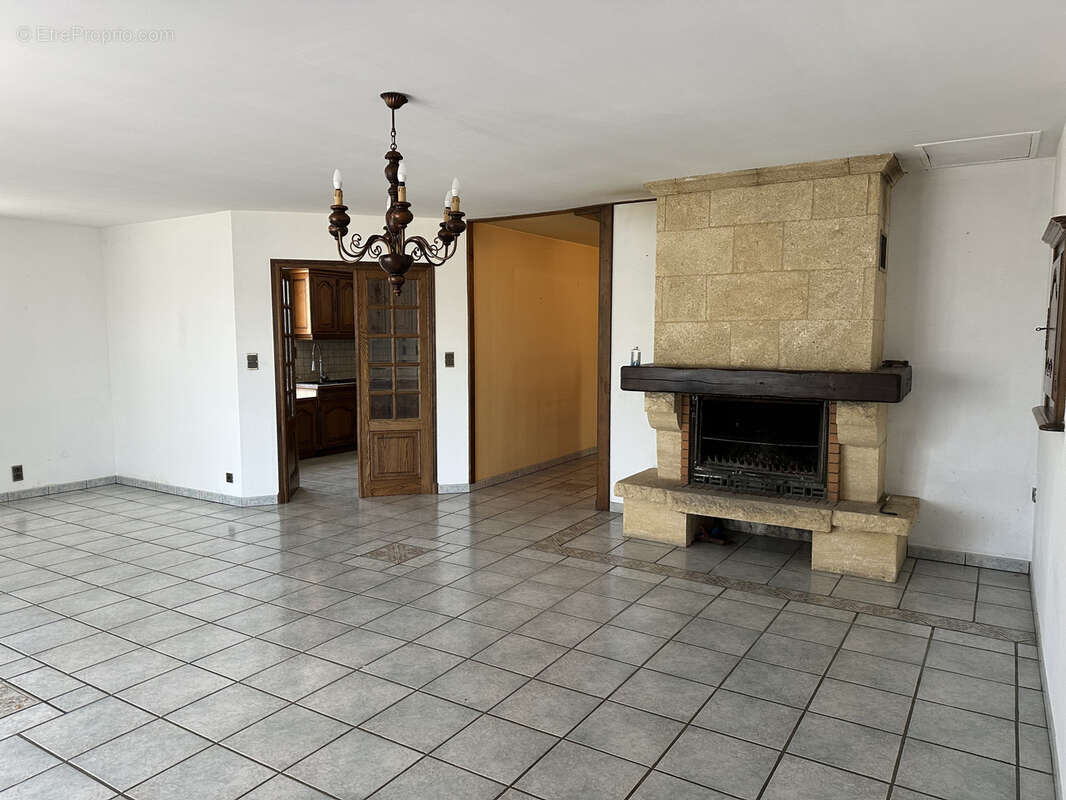 Maison à DOMBASLE-EN-XAINTOIS