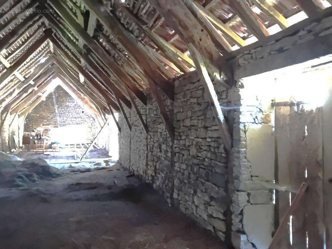 Maison à VAILHOURLES