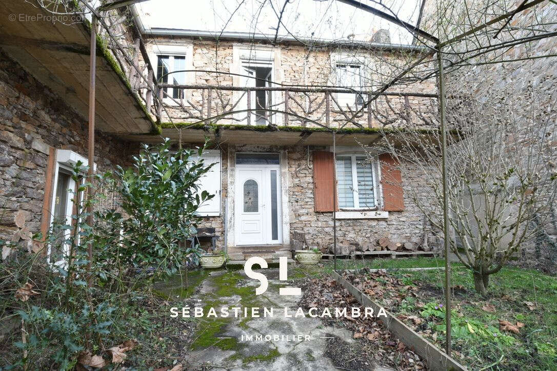Maison en pierre rénovée   5 pièces   Piscine avec dôme   Terrain arboré - photo 16