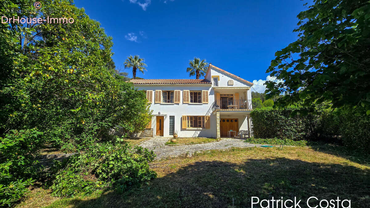Maison 175 m² à La Garde  - photo 2