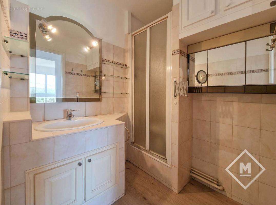 Appartement à MARSEILLE-10E