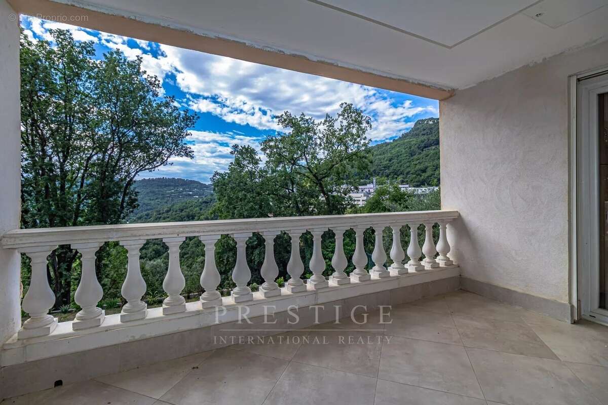 Maison à LE BAR-SUR-LOUP