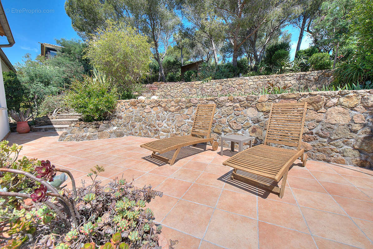 Villa bord de mer et esterel  133 m2  saint raphael - photo 2