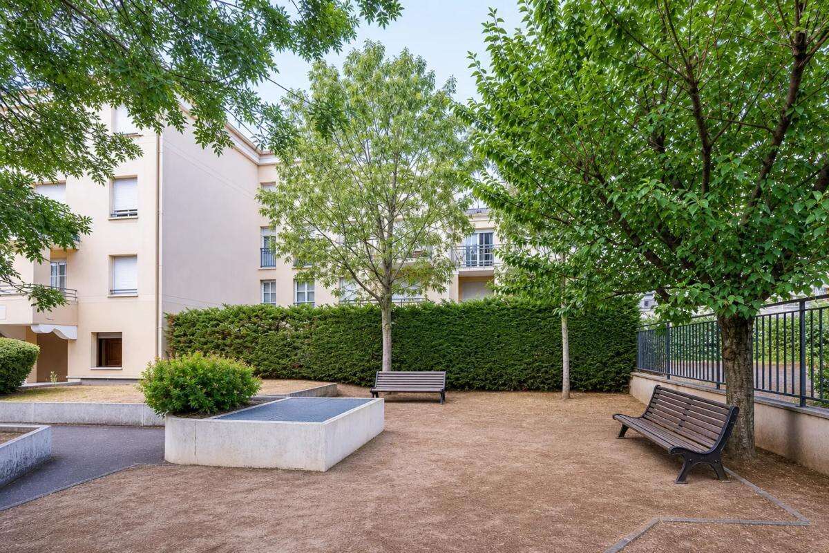 Appartement à NANTERRE