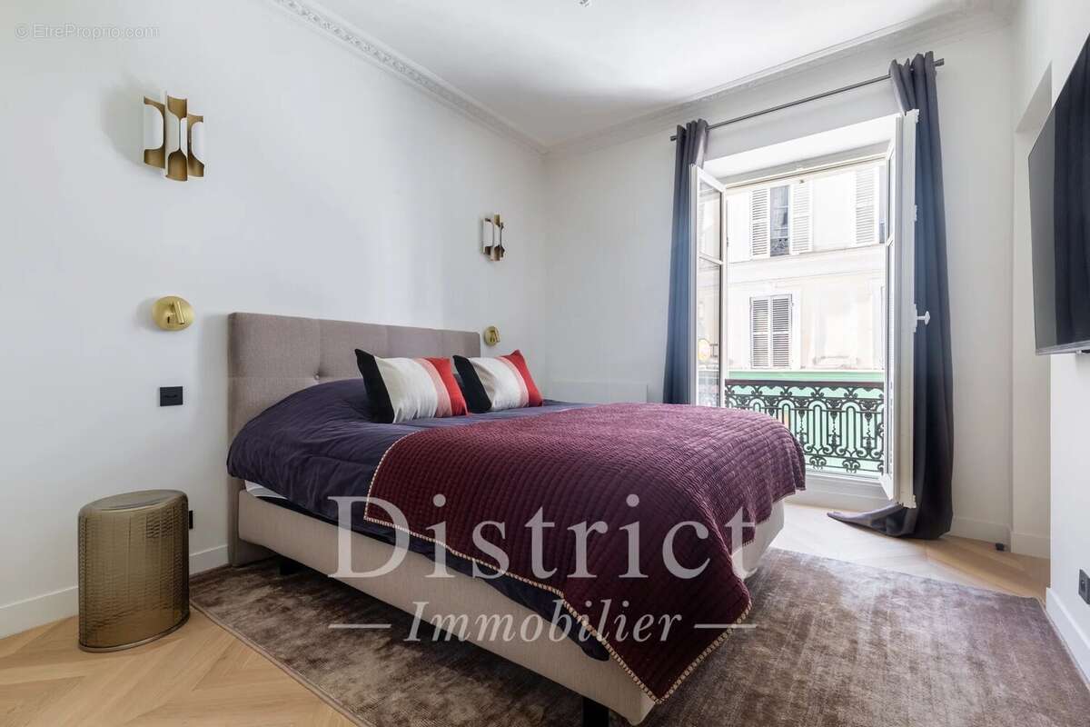Appartement à PARIS-18E