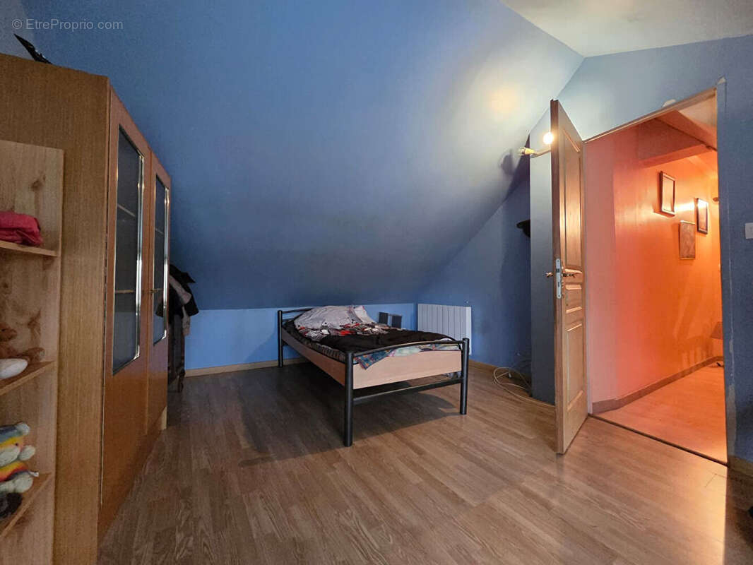 Maison à PUISIEUX-ET-CLANLIEU