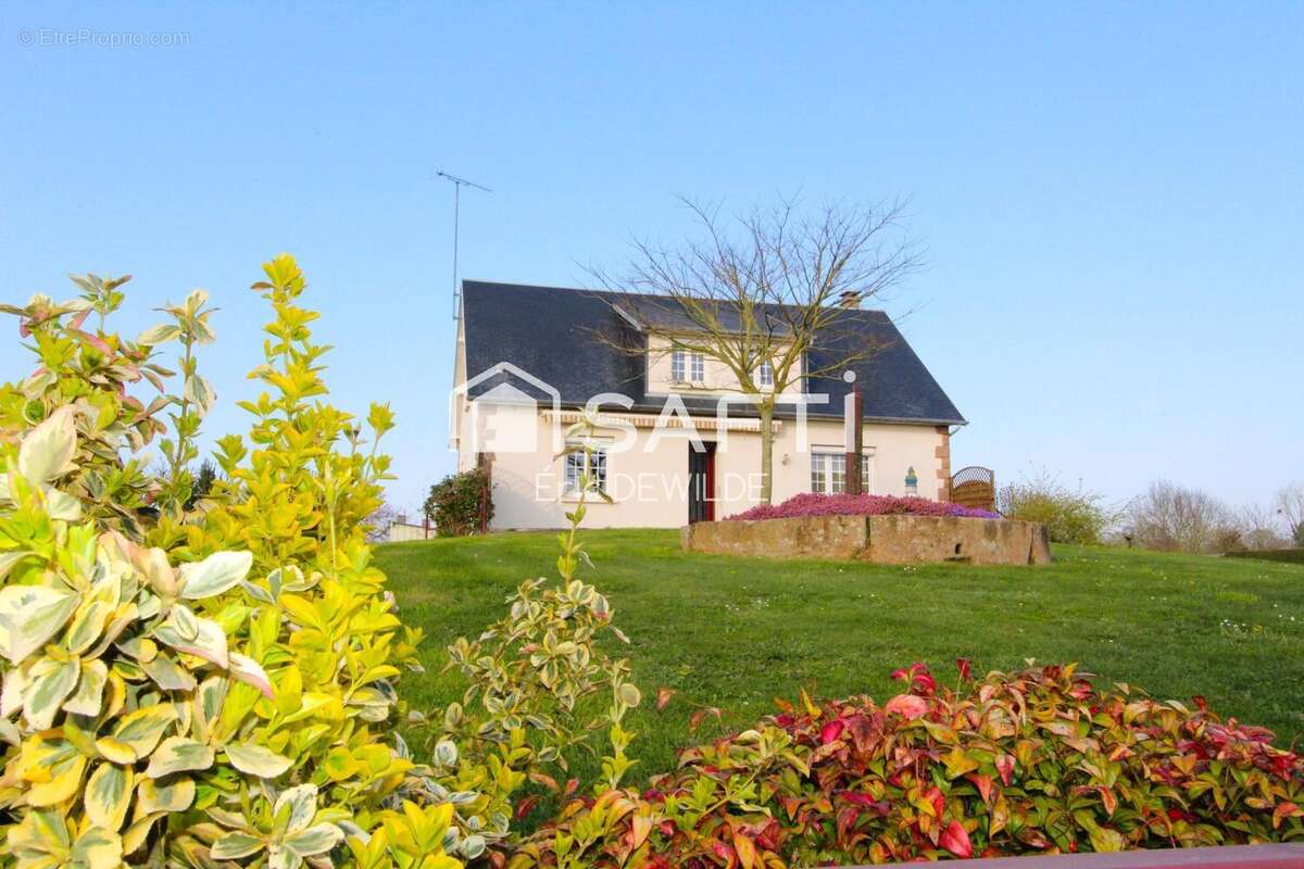 Photo 2 - Maison à ISIGNY-LE-BUAT