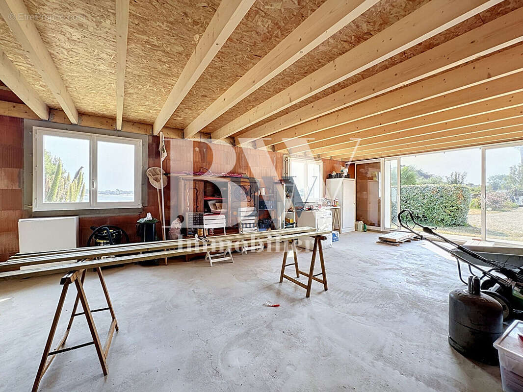 [ A VENDRE ] Maison plain-pied avec vue mer - Guissény - 130m² - Accès direct plage - photo 3