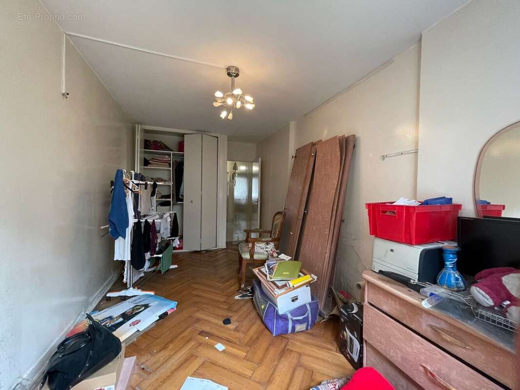 Appartement à PARIS-19E
