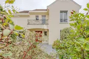 Maison à SAINT-THIBAULT-DES-VIGNES