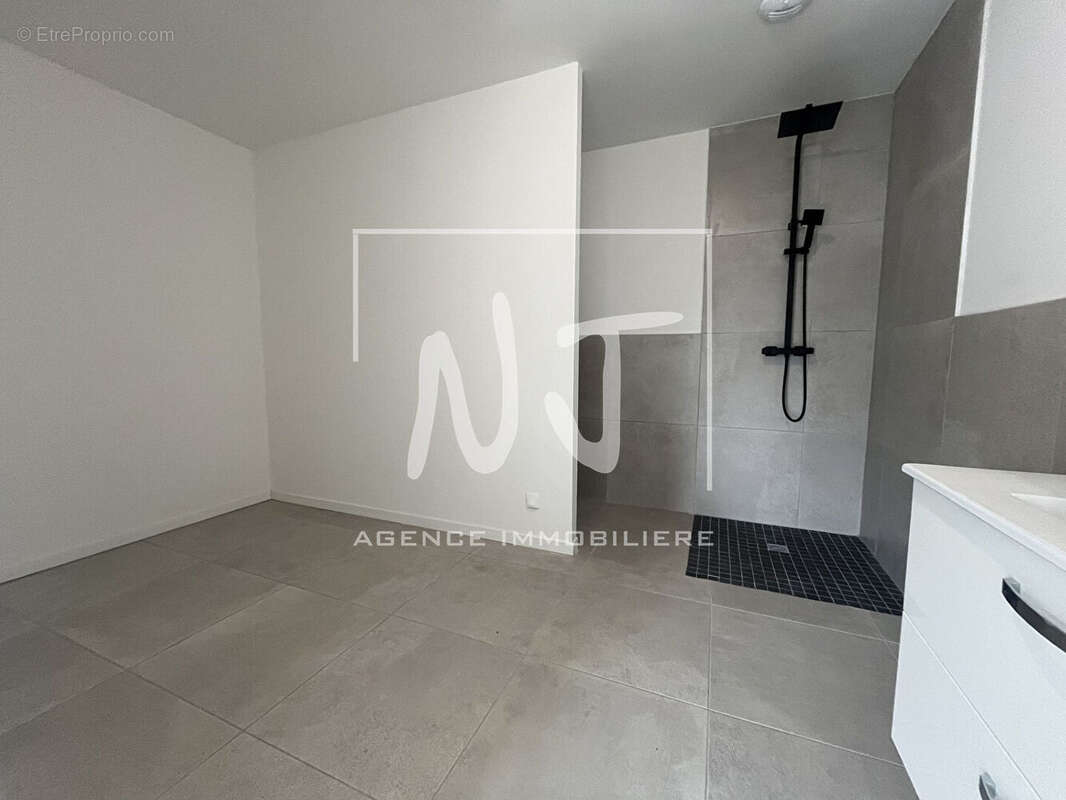 Maison à SAINT-MELAINE-SUR-AUBANCE