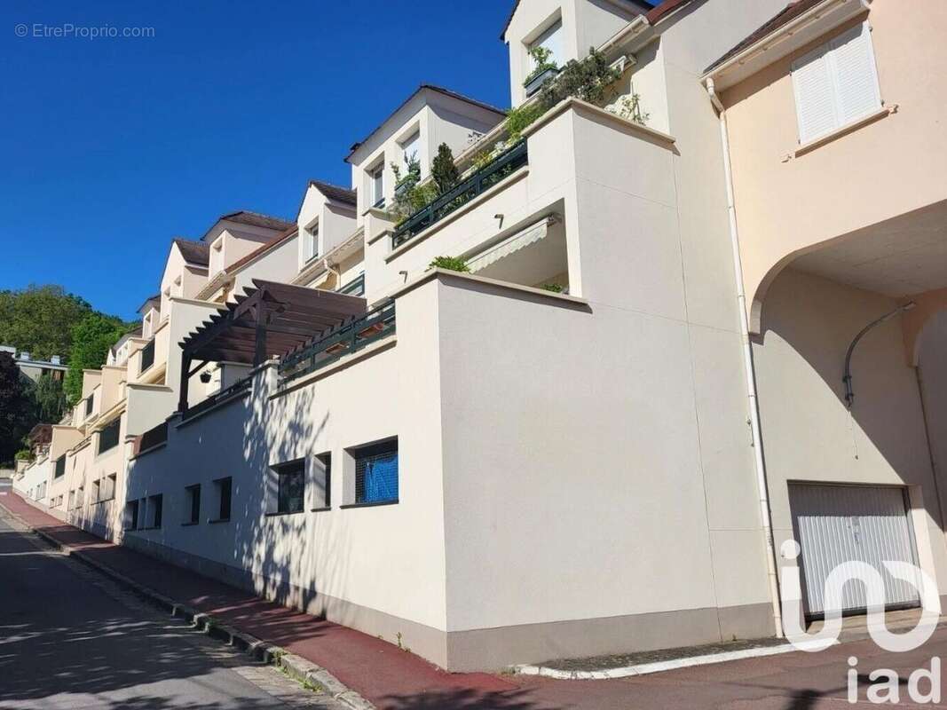 Photo 3 - Appartement à JOUY-EN-JOSAS