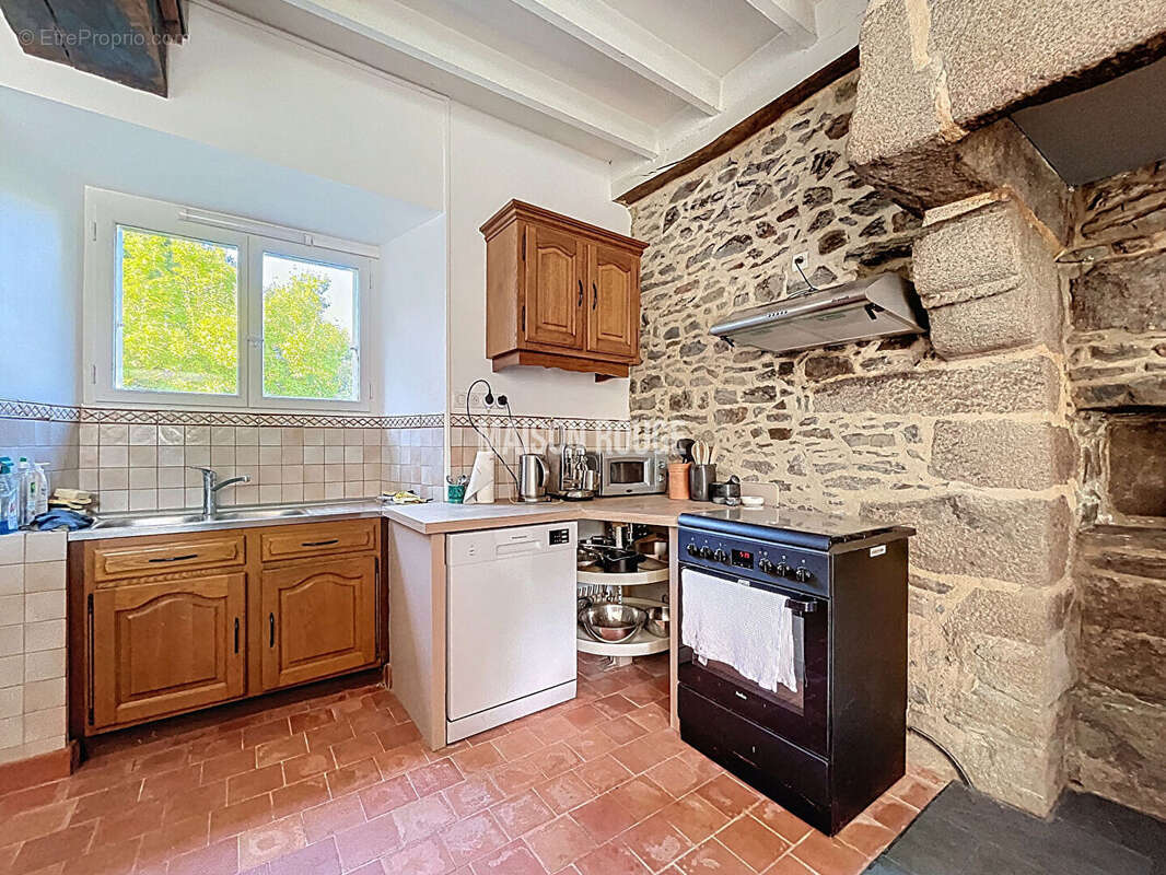 Maison à BAGUER-MORVAN