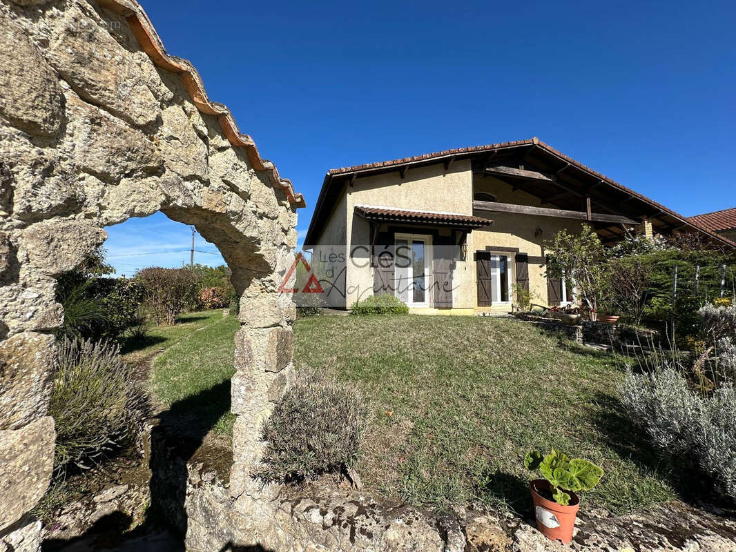 Maison à CADILLAC