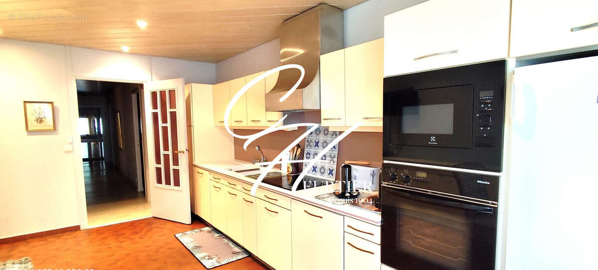 Appartement à MEYLAN