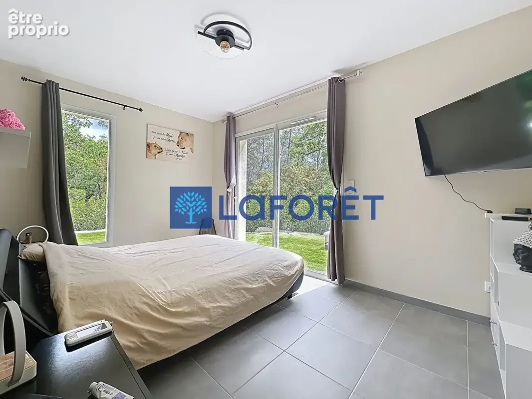 Maison d'exception à vendre à Draguignan - 7 pièces, 6 chambres, 2500 m² de terrain - photo 12