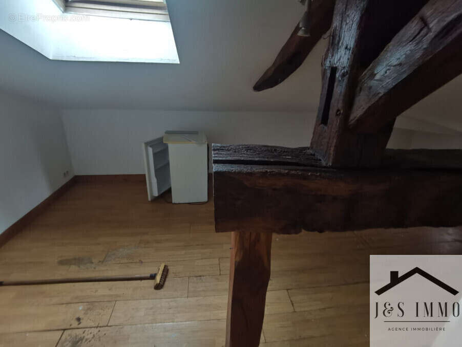 Maison à CHASSENEUIL-SUR-BONNIEURE