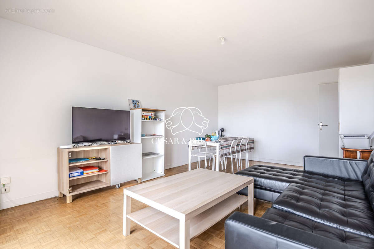 Appartement 68 m² à La Garenne-Colombes  - photo 3