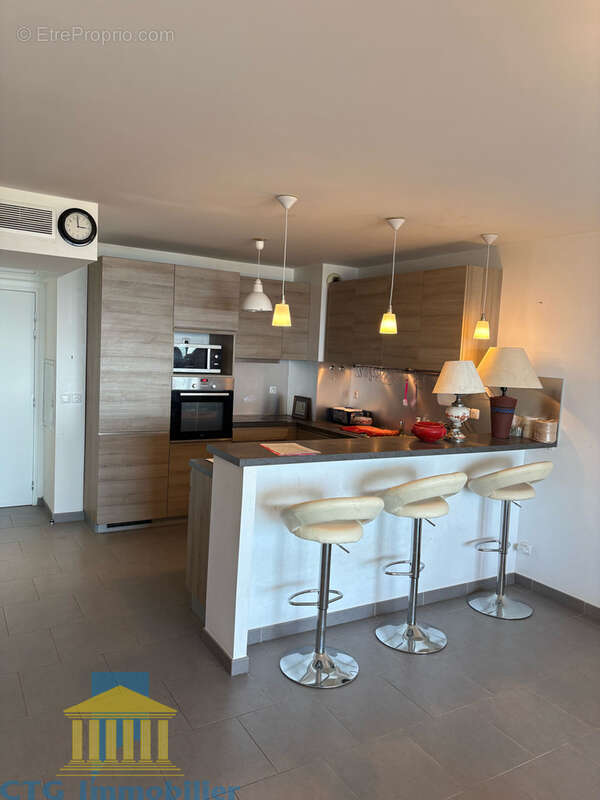 Appartement à MARSEILLE-8E
