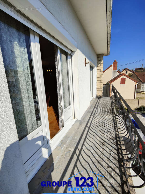 Maison à CHENY
