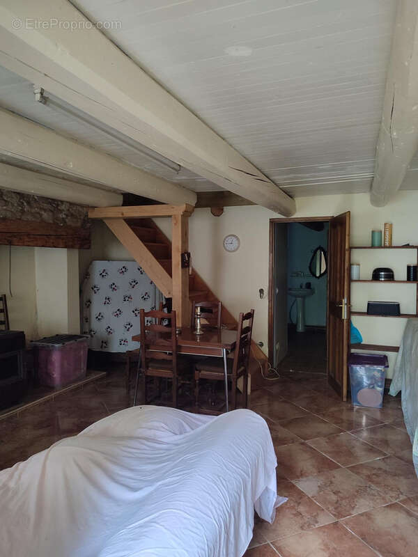 Maison à MAYRES