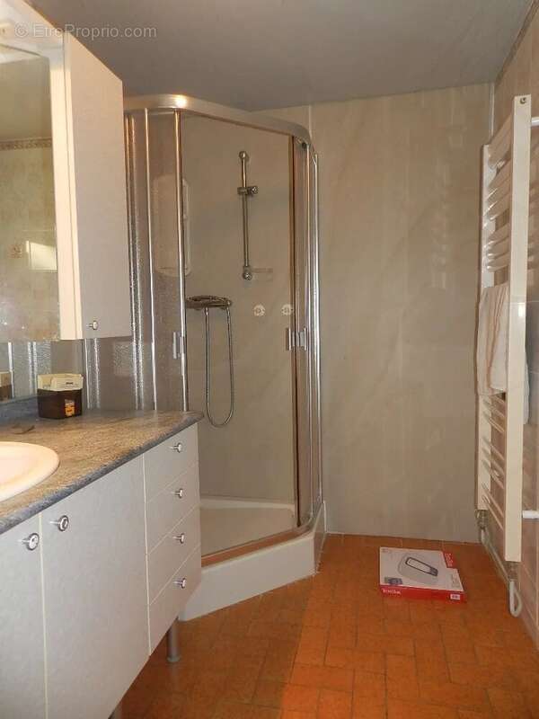 Maison à SAINT-PIERRE-SUR-DIVES