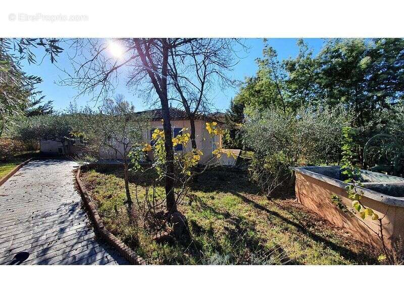 Maison à SAINT-CHINIAN