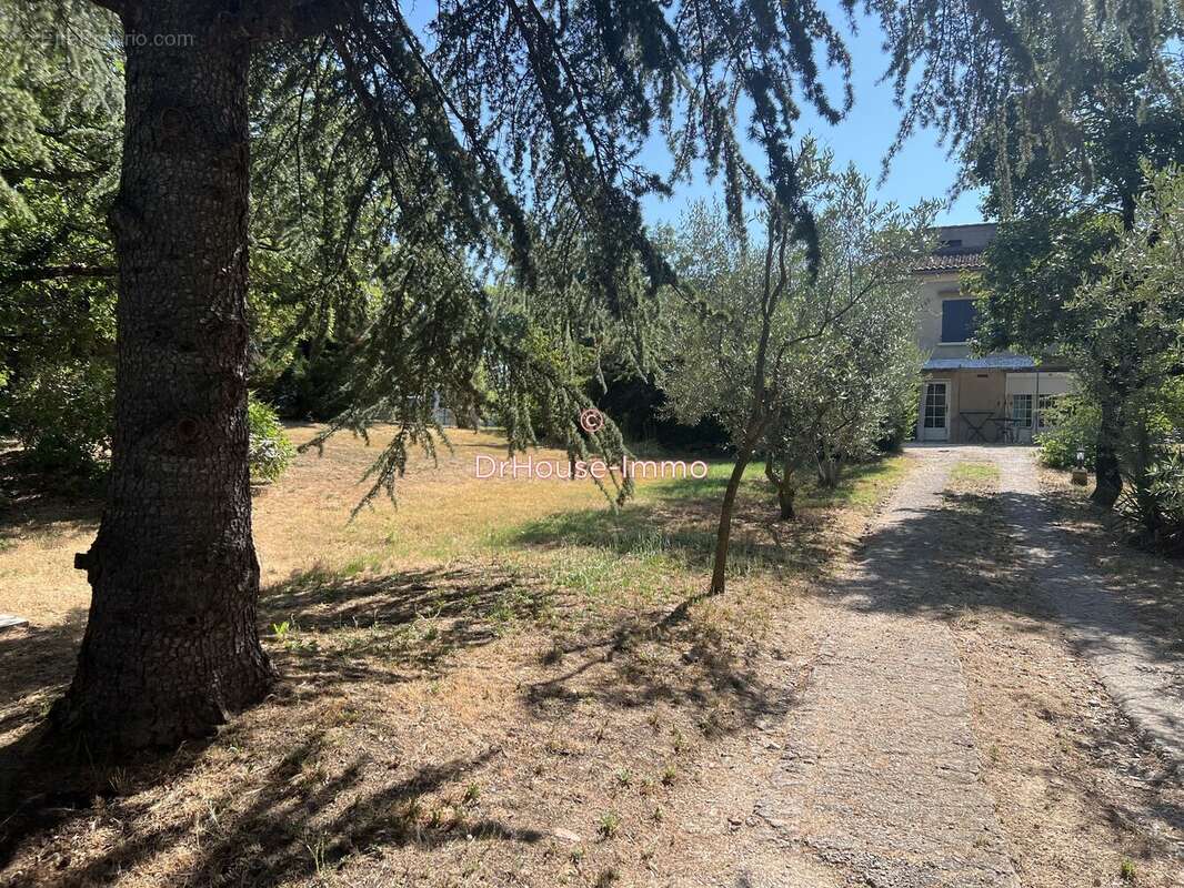 Maison à SAINT-MAXIMIN-LA-SAINTE-BAUME