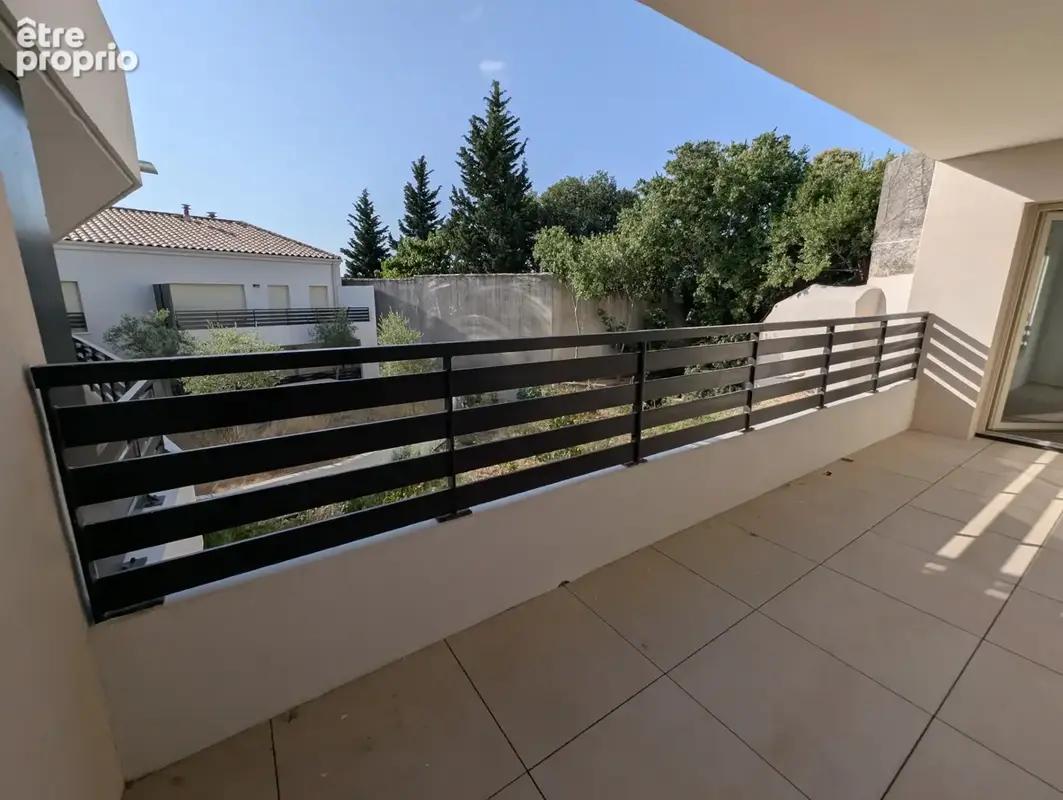 Appartement T2 - 47 m2 - Nîmes (Mont Duplan) - Terrasse & Parking - photo 8