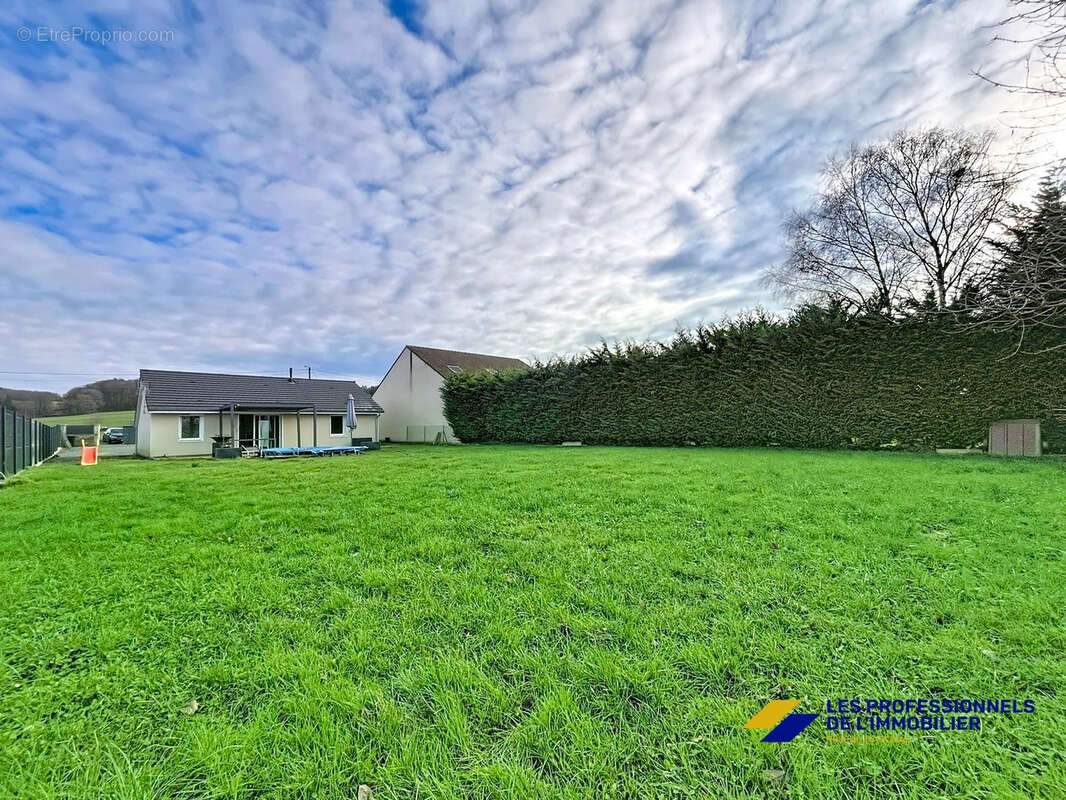 Maison à CHARMOIS-DEVANT-BRUYERES