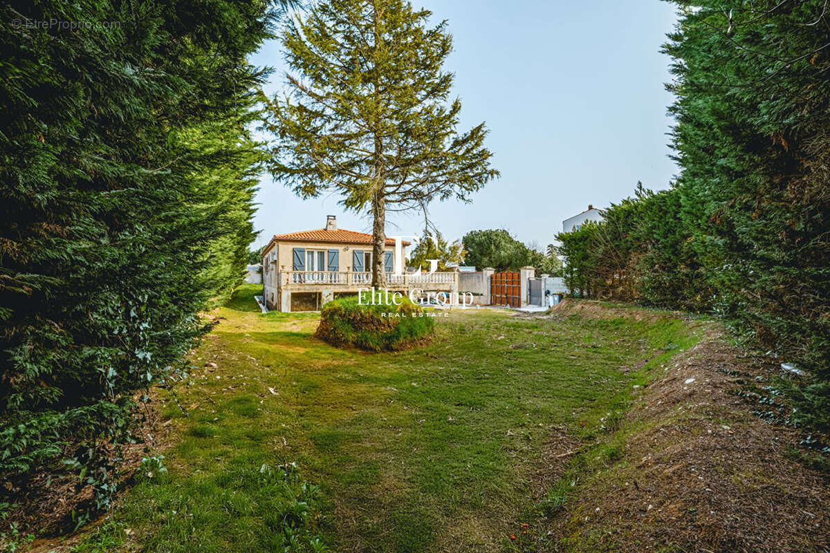 Maison à ROCHEFORT