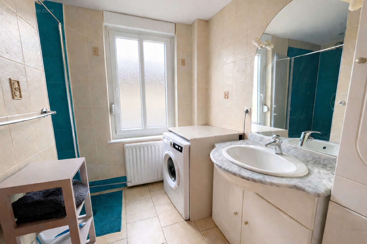 Appartement à SCY-CHAZELLES