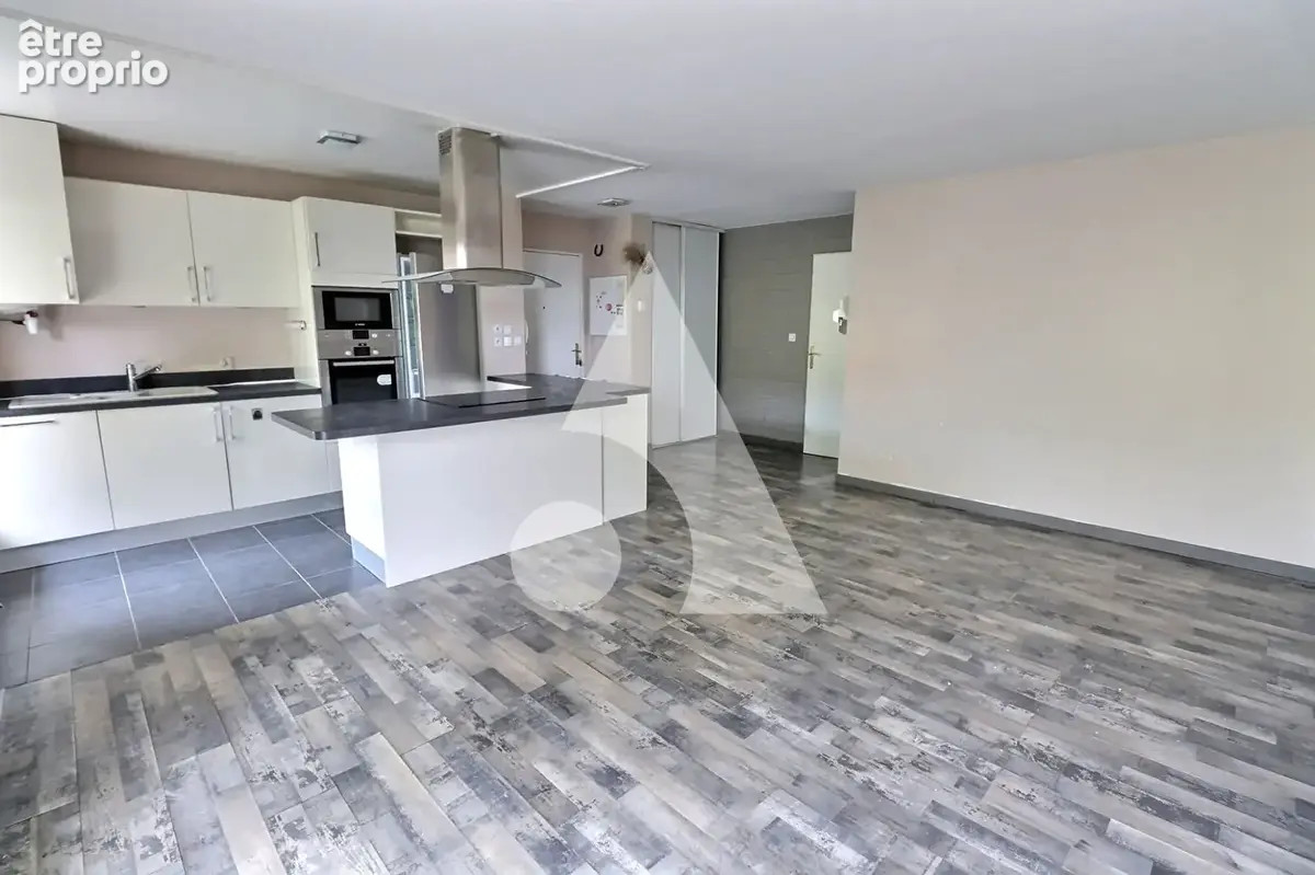 Appartement saint ouen l'aumône-2chambres-terrasse-2 parkings - photo 1