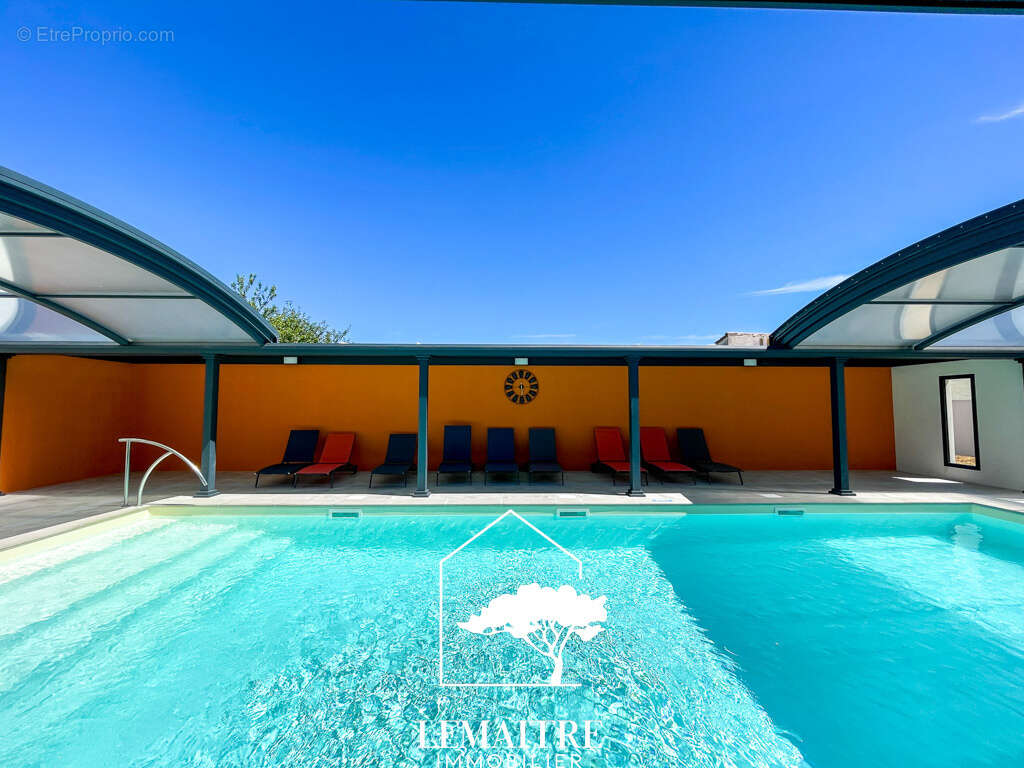 Maison de plain-pied   45 m2   2 chambres   Terrasse   Parking   Résidence sécurisée avec piscine - photo 19