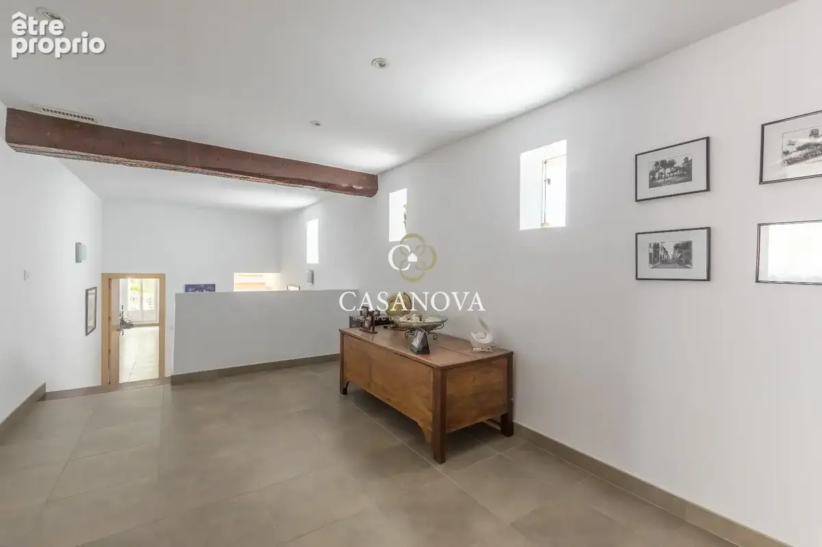 Proche PEZENAS, pièces à vivre 80 m², 6 chambres, beau terrain avec piscine, garage, dependances - photo 10
