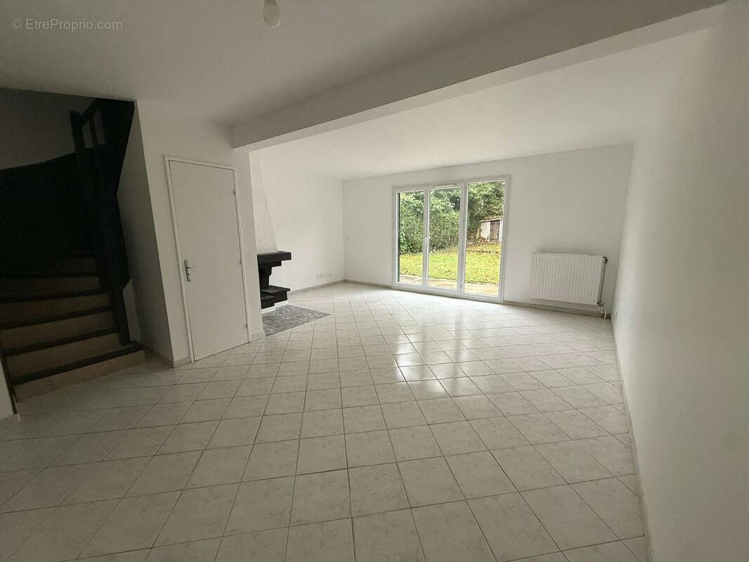 Maison à CLAYE-SOUILLY