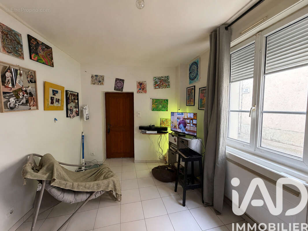 Maison 43 m² à La Suze-Sur-Sarthe  - photo 2