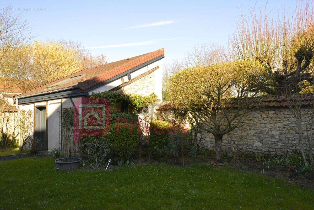 Maison à COSNE-COURS-SUR-LOIRE