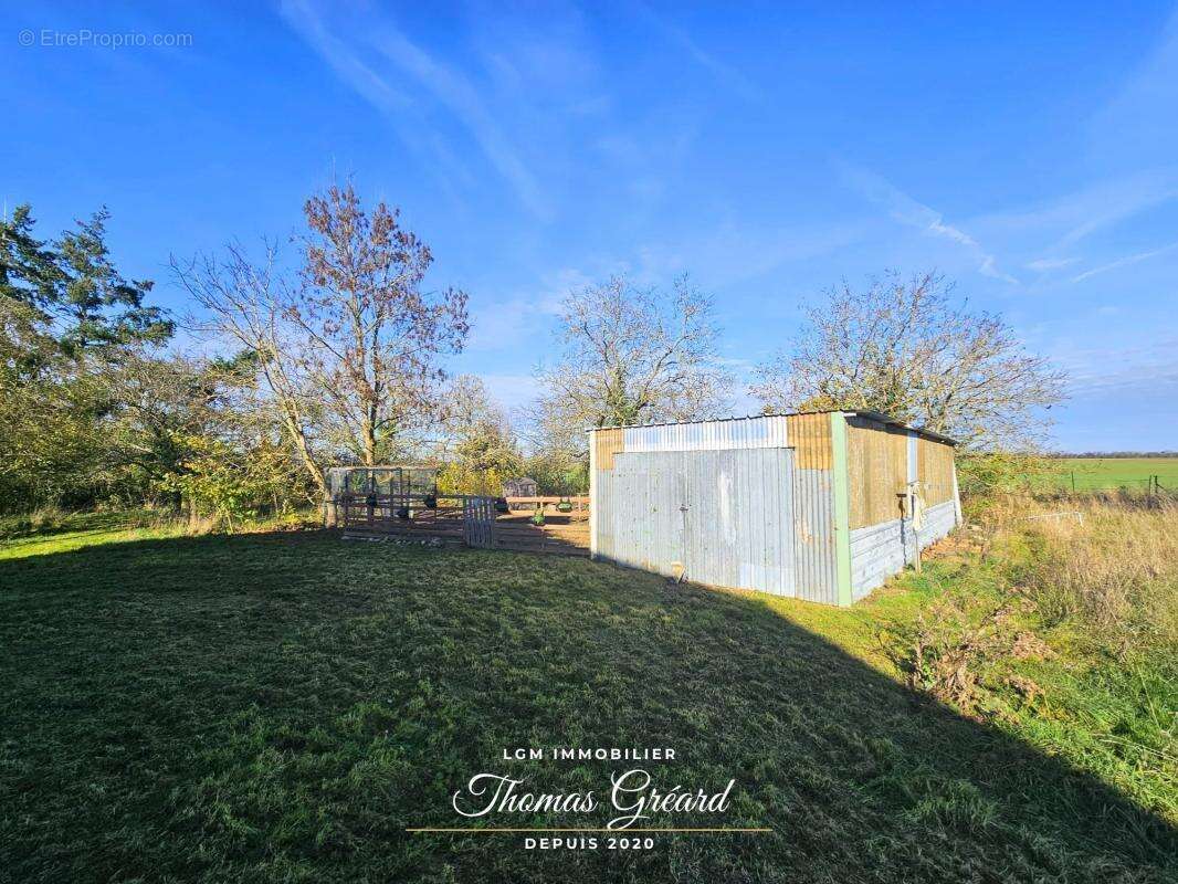 Maison familiale 155 m² – 5 chambres – Vie de plain-pied – Grand terrain clos 6 470 m² – Châteaudun - photo 12