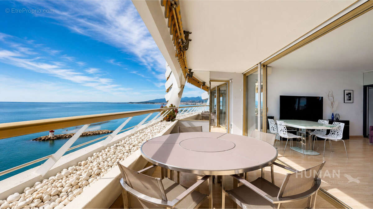 Appartement à VILLENEUVE-LOUBET