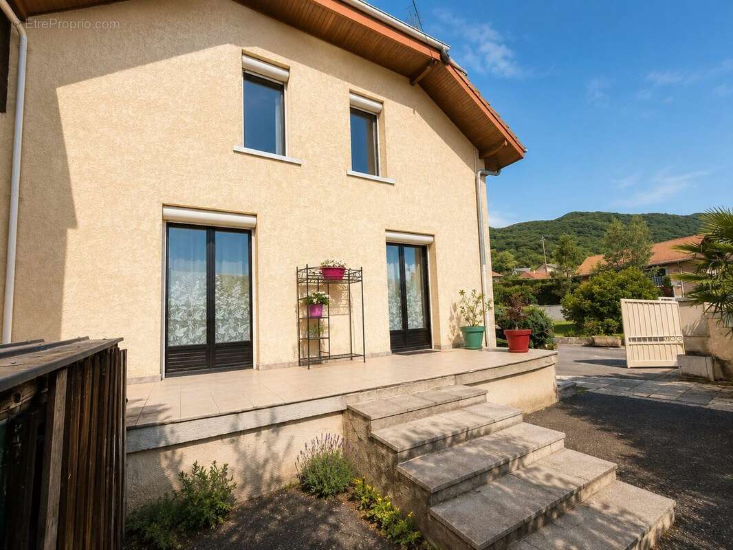 Maison à GRESY-SUR-AIX