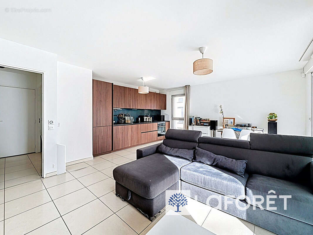 Appartement à CHAMPAGNE-AU-MONT-D'OR